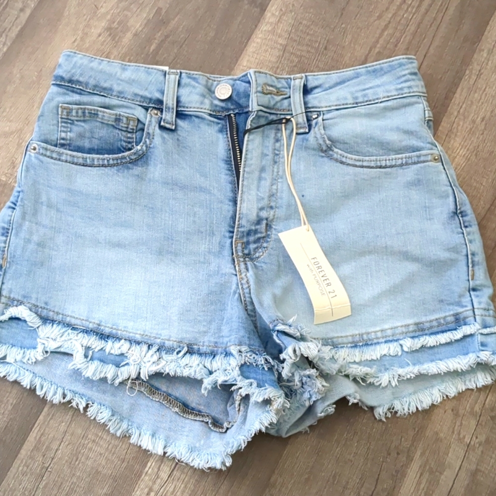 Forever 21 size 27 high-rise retro jean short